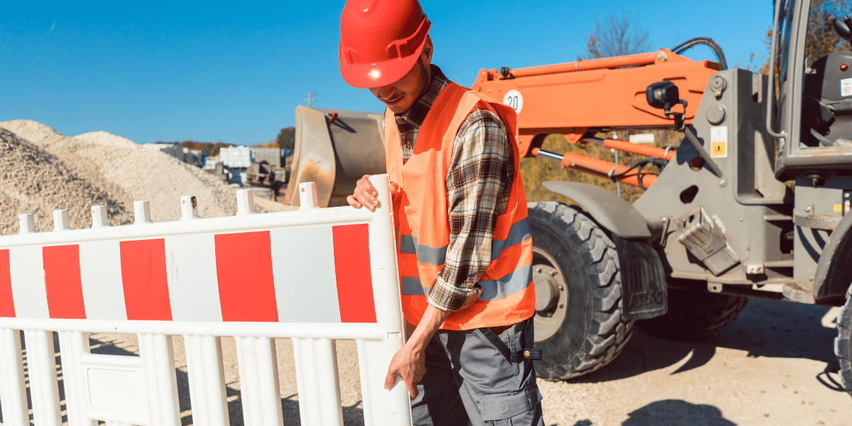 Tout savoir sur les barrières de chantier